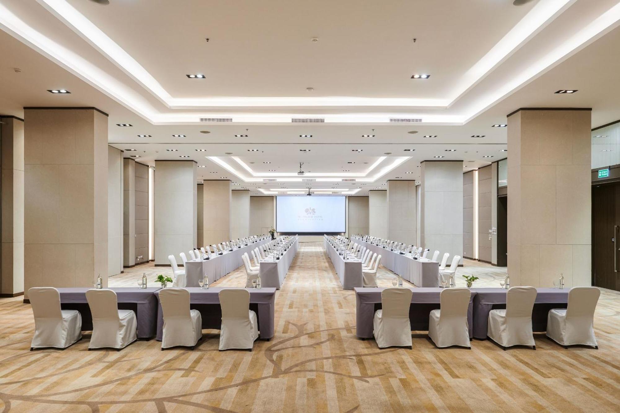 Tk Palace Hotel & Convention Бангкок Экстерьер фото